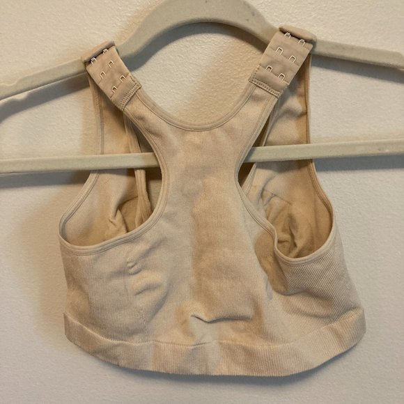 Annette Seamless Bra Size M-L Color Beige Non-Wire Canelle Style Razorback NWT - Picture 2 of 8